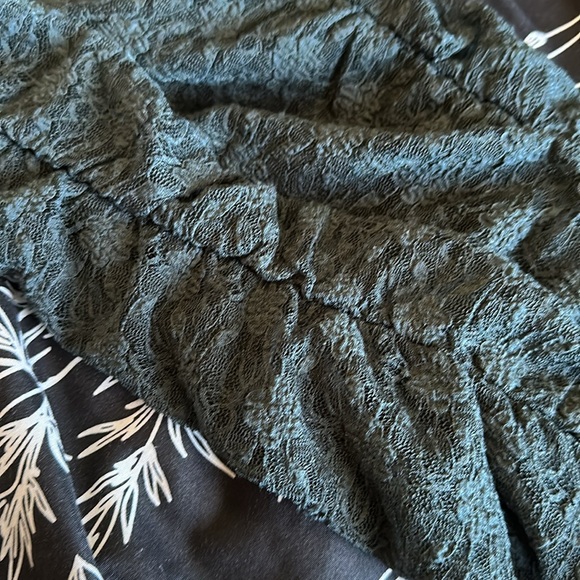 Free People ruched sides lace top - Picture 2 of 3